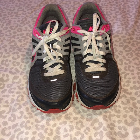 Nike Air Max - Picture 2 of 4